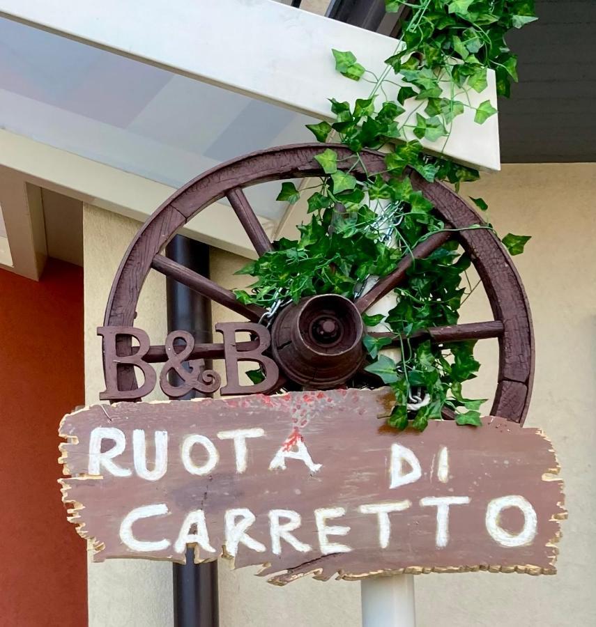 B&B Ruota Di Carretto นีโกโลซี ภายนอก รูปภาพ