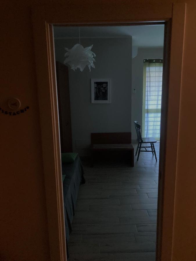 B&B Ruota Di Carretto นีโกโลซี ภายนอก รูปภาพ