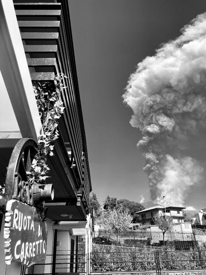 B&B Ruota Di Carretto นีโกโลซี ภายนอก รูปภาพ