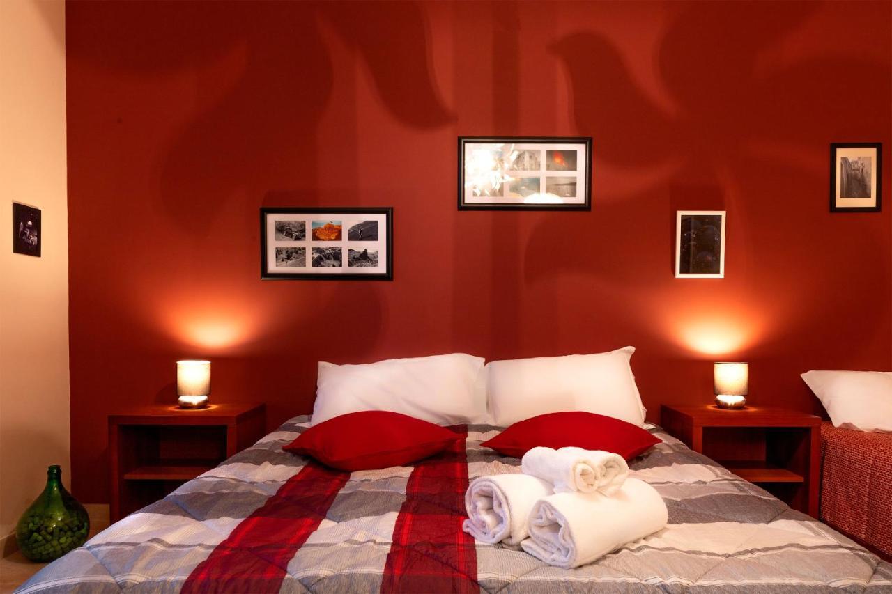 B&B Ruota Di Carretto นีโกโลซี ภายนอก รูปภาพ