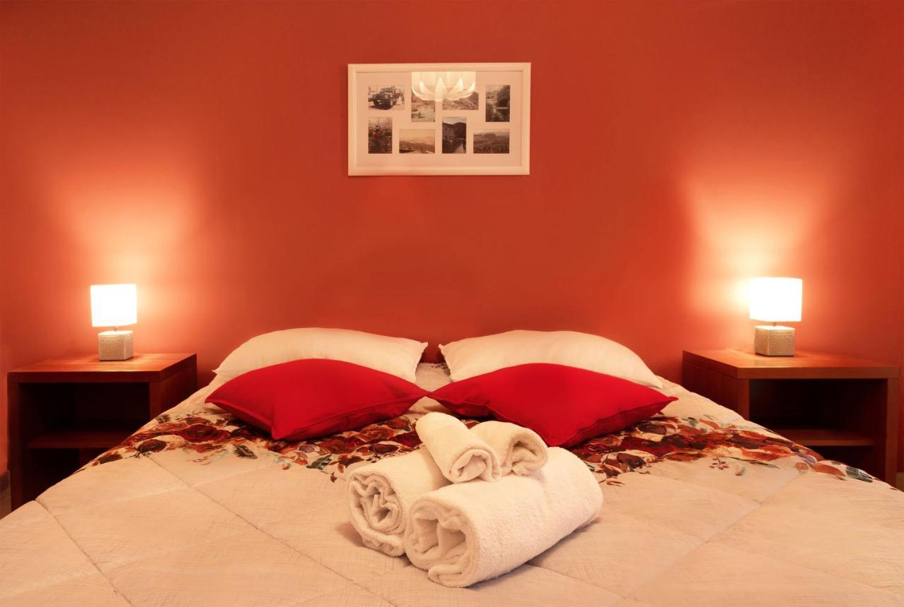 B&B Ruota Di Carretto นีโกโลซี ภายนอก รูปภาพ